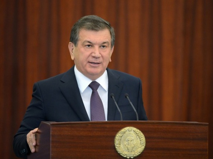 Первую книгу президента Шавката Мирзиеева издали в Узбекистане