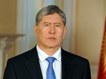 Президент Алмазбек Атамбаев вылетел с рабочим визитом в Казахстан