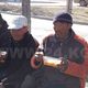 Фото ИА «24.kg». Бездомные обедают. Токмак, 24 февраля 2017 года