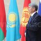 Фото ИА «24.kg». Президент Кыргызстана Алмазбек Атамбаев в ожидании гостей