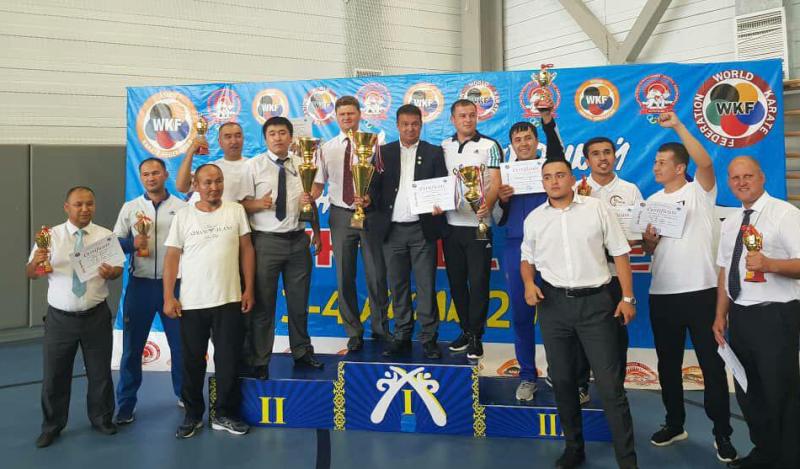 Команда из Кыргызстана заняла второе место на международном турнире по каратэ