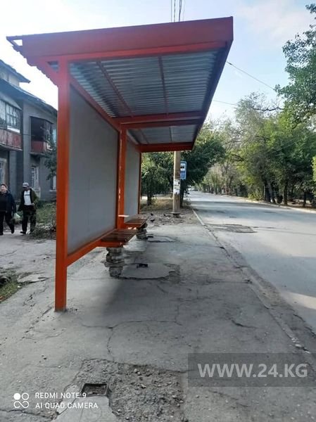 Мэрия Бишкека сдержала обещание. Остановку на улице Интергельпо починили