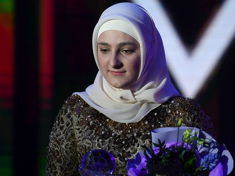 Дочь Рамзана Кадырова наградили медалью "За защиту прав человека"