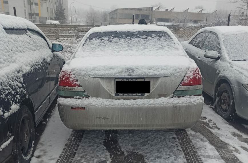 Автонаезд на ребенка. В Бишкеке задержали подозреваемого водителя Toyota Mark 2