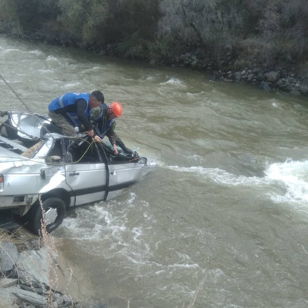 сон машина упала в воду к чему это (100) фото