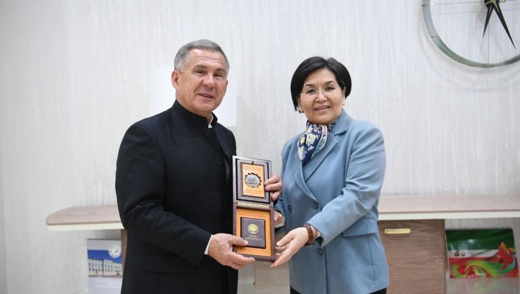 Глава Татарстана награжден орденом "Данакер"