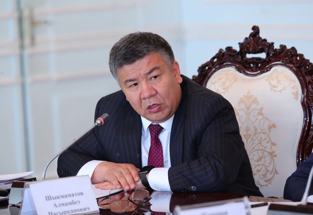 Алмамбет Шыкмаматов о тайных сигналах для кыргызской власти
0