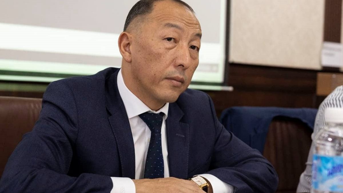 Доскул Бекмурзаев временно отстранен от должности министра энергетики