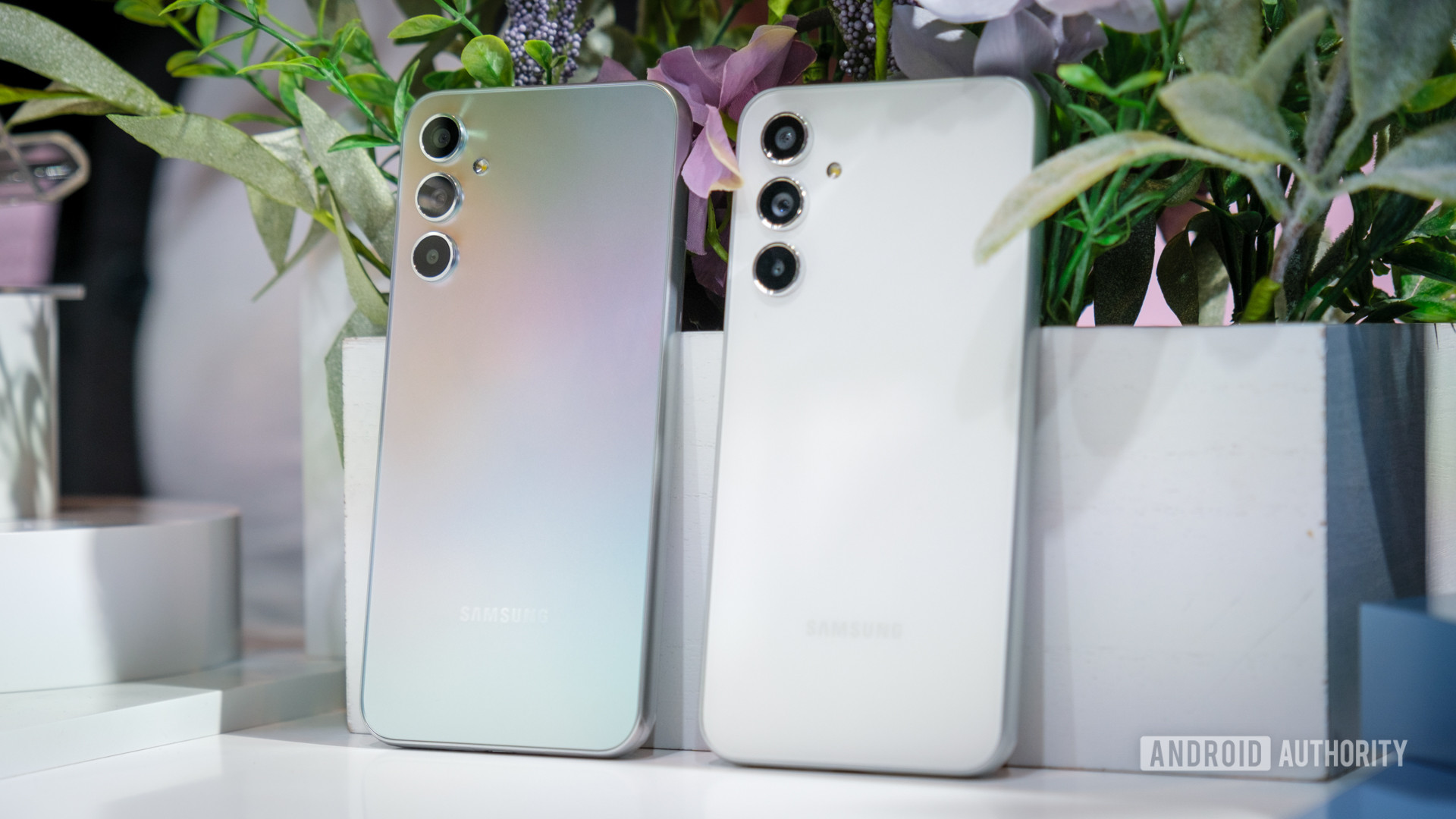 Samsung выпустила смартфоны Galaxy A54 и A34 - | 24.KG