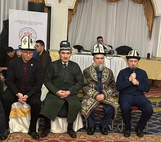 Священный Рамазан. В Москве кыргызы и таджики собрались на совместный ооз ачар