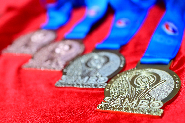 Чемпионат Азии и Океании по самбо. У кыргызстанцев еще 12 медалей