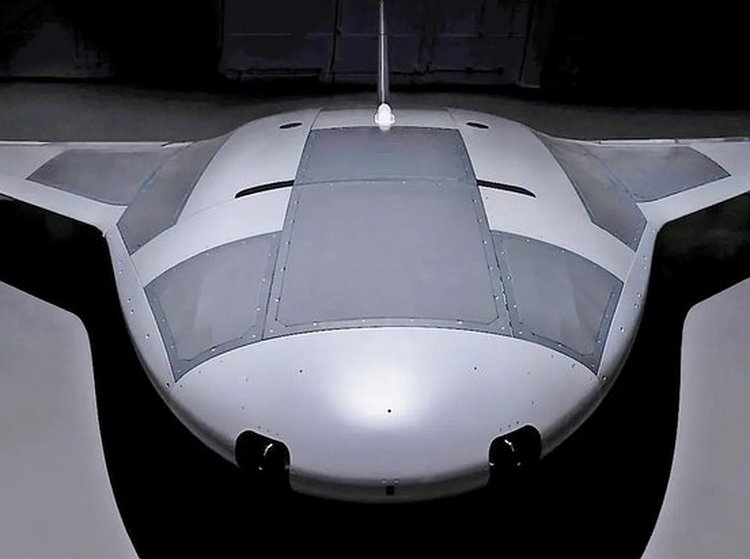В США представили подводный дрон с неограниченной автономностью Manta Ray