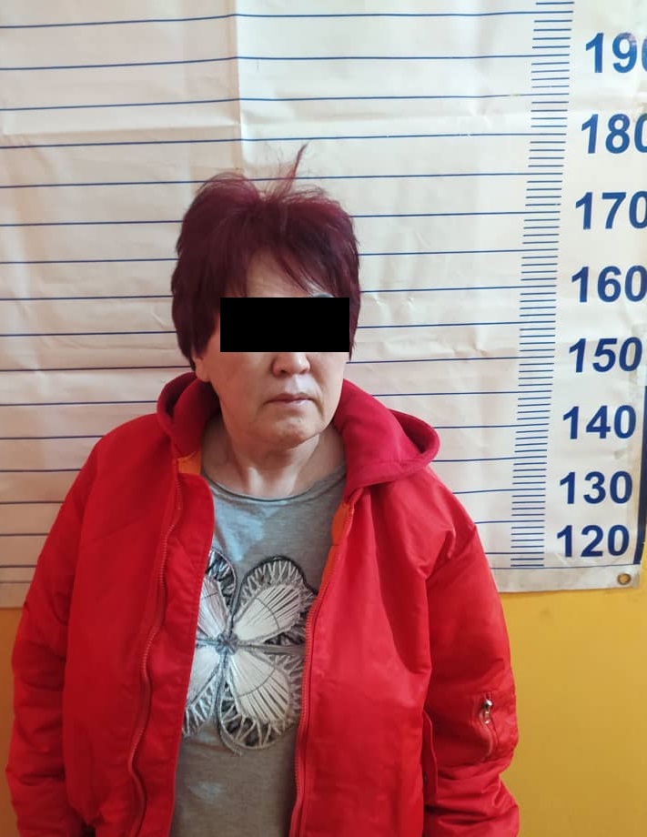 Обманула 73 кыргызстанца на 750 тысяч сомов: подозреваемая задержана в России