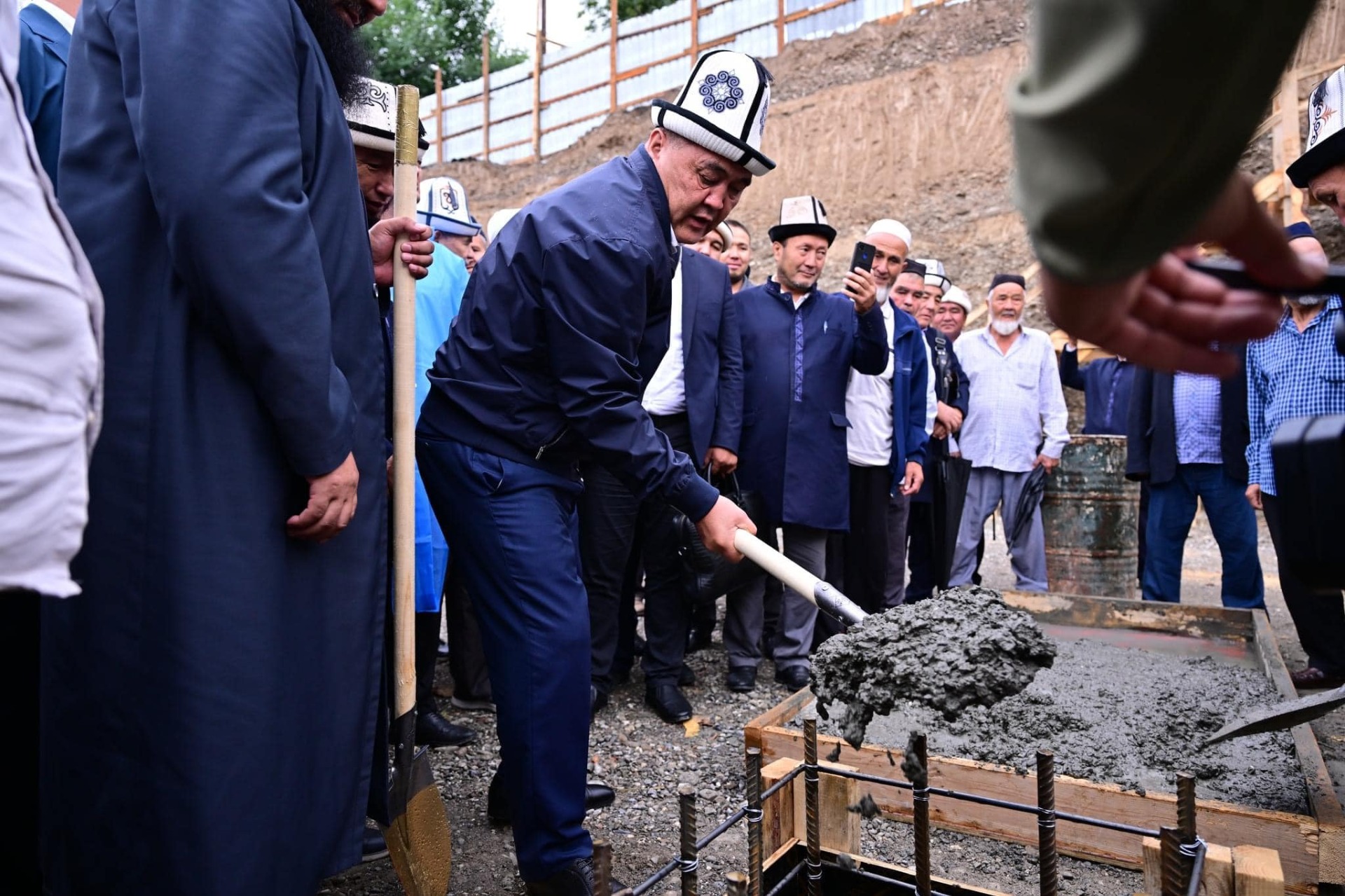При финансовой поддержке Камчыбека Ташиева в Джалал-Абаде построят мечеть
