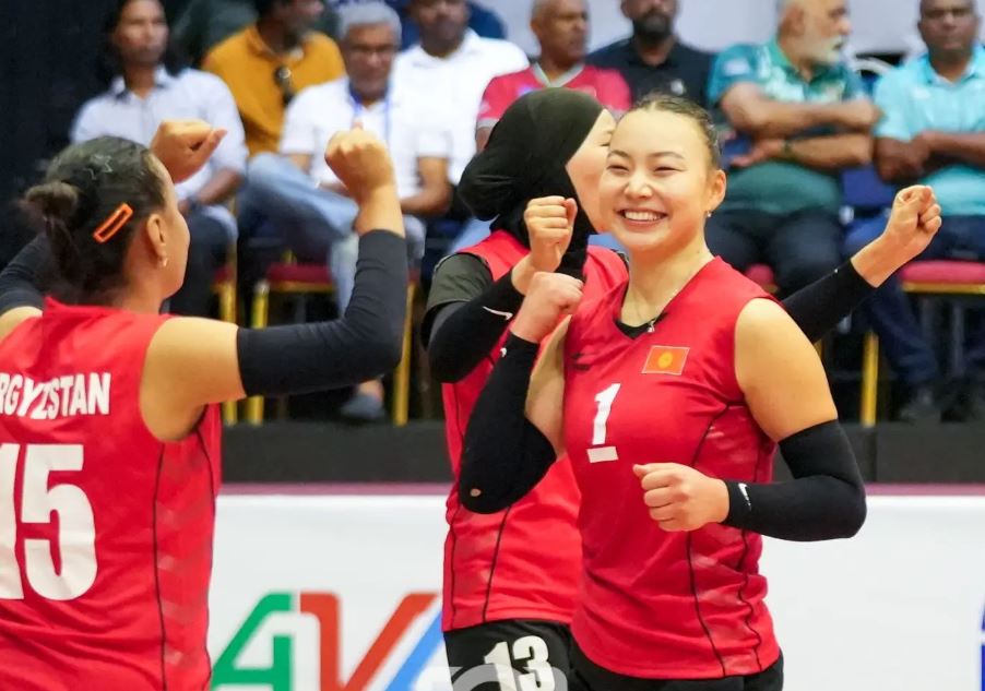 Женская сборная Кыргызстана по волейболу (U-20) выиграла турнир на Мальдивах
