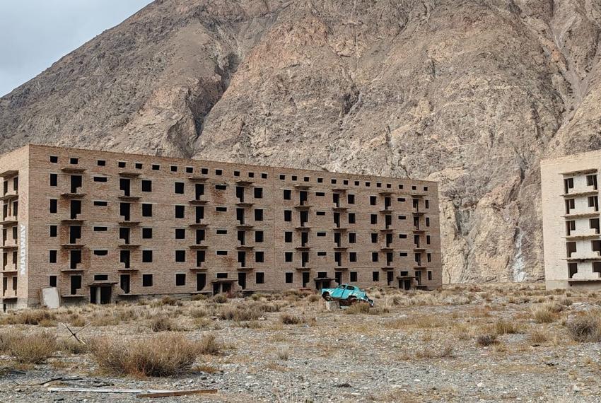 Боб шаштары бар жалаңаш порномодельдер