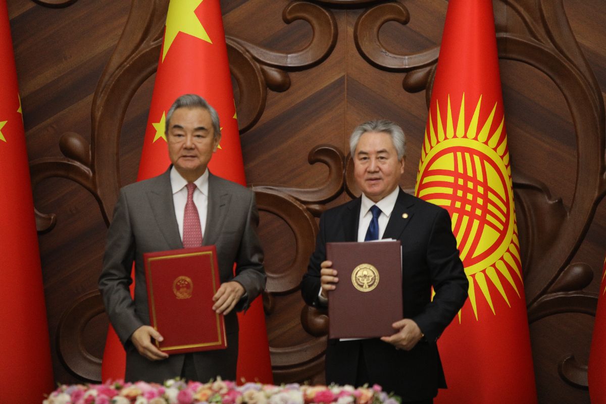Foreign Ministers of Kyrgyzstan, China emphasize intensification of cooperation