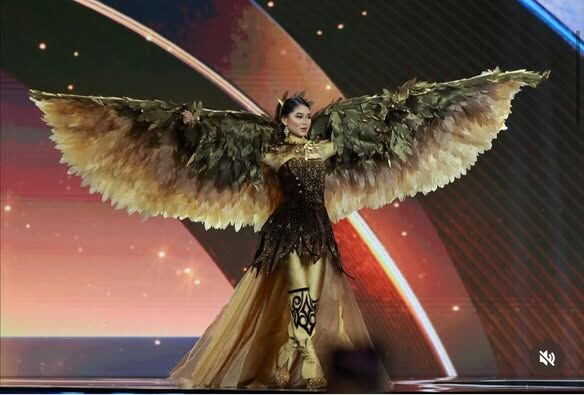 Kyrgyzstani stuns at Miss Universe with spectacular golden eagle costume