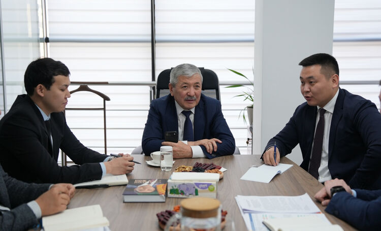 Adylbek Kasymaliev reviews activities of National Investment Fund of Kyrgyzstan