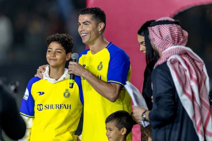 Криштиану Роналду уулу менен бир командада ойношу мүмкүн