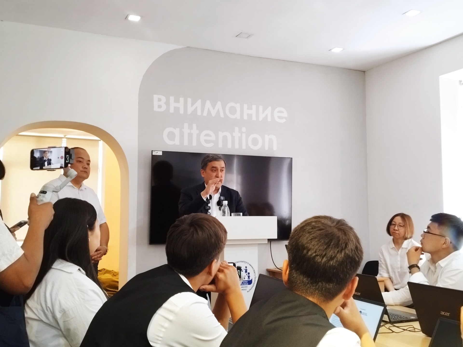 Некоторые профессии в Кыргызстане могут исчезнуть с развитие