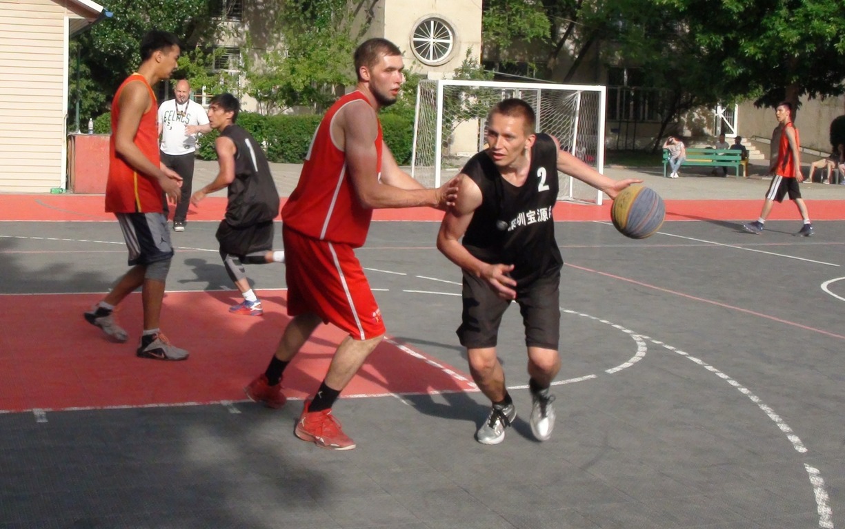 В Бишкеке сразились лучшие мастера баскетбола 3×3 - | 24.KG