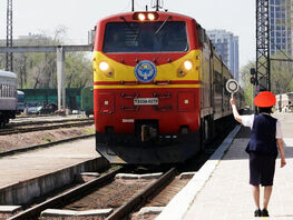 Silk Road train arrives in Bishkek with over 60 tourists from Europe and USA