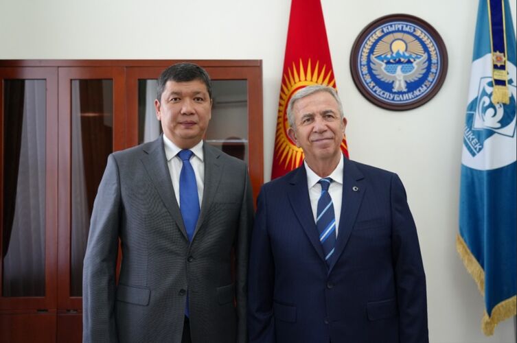 Мэр Анкары впервые за 30 лет посетил Бишкек