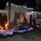 Фото ИА «24.kg» . Рождественское украшение дома в Калифорнии