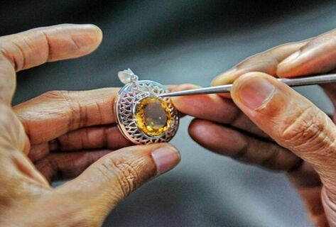 Benefits for jewelers, garment makers, vehicle sales: President signs decree