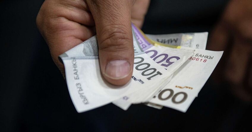 С&nbsp;1&nbsp;апреля работникам соцсферы повысят зарплату на&nbsp;50&nbsp;процентов&nbsp;&mdash; глава кабмина
