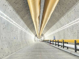 В&nbsp;Китае завершили строительство подводного участка железнодорожного тоннеля
