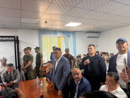 &laquo;Вас надо убрать&raquo;: на&nbsp;суде по&nbsp;&laquo;делу&nbsp;75&raquo; произошла перепалка судьи с&nbsp;журналистами
