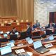 Фото 24.kg. На заседании Жогорку Кенеша в зале присутствует 45 депутатов