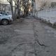 Фото 24.kg. Тротуар по улице Киевской с южной стороны мэрии Бишкека