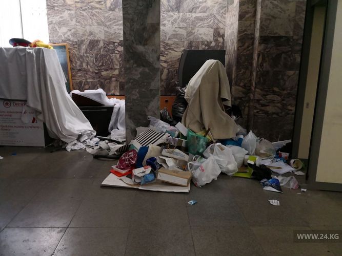 Фото 24.kg. Как сегодня выглядит здание Жогорку Кенеша изнутри