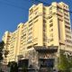 Фото читателя 24.kg. Многоэтажку в центре Бишкека облагородили только с лицевой стороны