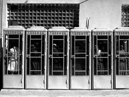 В&nbsp;России предлагают вернуть уличные таксофонные будки: инициатива Госдумы
