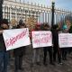 Фото 24.kg. Мать убитого подозревает, что обвиняемые подкупили судью