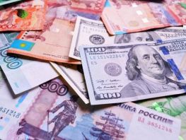 Юань обновил исторический рекорд, а&nbsp;рубль вновь подешевел: курс на&nbsp;15&nbsp;июня
