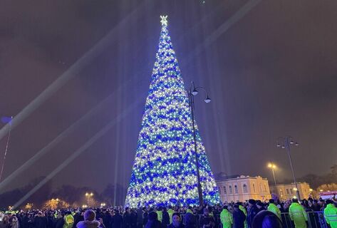 Бишкекте жаңы жылдык башкы балаты жанды
