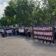 Фото 24.kg. В Бишкеке митингуют арендаторы торгового центра «Караван»
