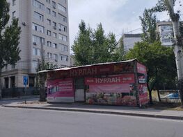 Жители 6-го микрорайона в&nbsp;Бишкеке просят убрать неработающий торговый павильон
