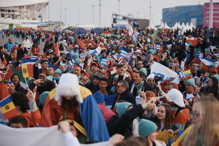 организаторов