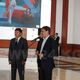 Фото ИА «24.kg». Премьер-министр КР Сапар Исаков радуется успешному выступлению атлетов