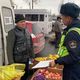 Фото УПСМ. В Бишкеке штрафуют стихийных торговцев