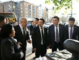 Speaker and Zhogorku Kenesh deputies meet with Kyrgyzstanis in Germany
