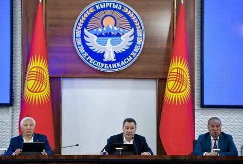 Садыр Жапаров Өзгөн районунун тургундары менен жолугушту. Эмнелер талкууланды?
