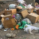 Фото ИА «24.kg». Куча мусора, ставшая причиной раздора жителей