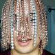 Фото Instagram/@dansurig. Мексиканский рэпер Дэн Сур вживил в кожу головы десятки золотых цепей